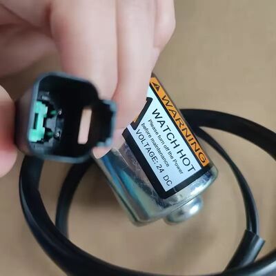 PC200-7 PC220-7 PC300-7 Solenoid Valve 20Y-60-32120 20Y-60-32121 for Komatsu Excavator